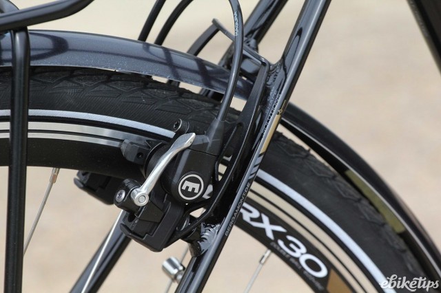 Bergamont Sweep N8 Di2 - rear brake.jpg