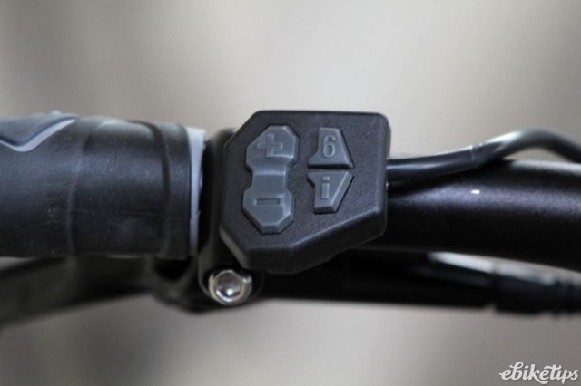 Carrera Crossfire-E Womens Electric Bike - controls.jpg