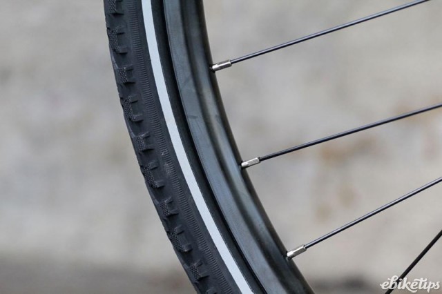 Carrera Crossfire-E Womens Electric Bike - tyre.jpg