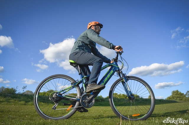 Crussis e-Cross 1.6 Mens Hybrid - riding 3.jpg