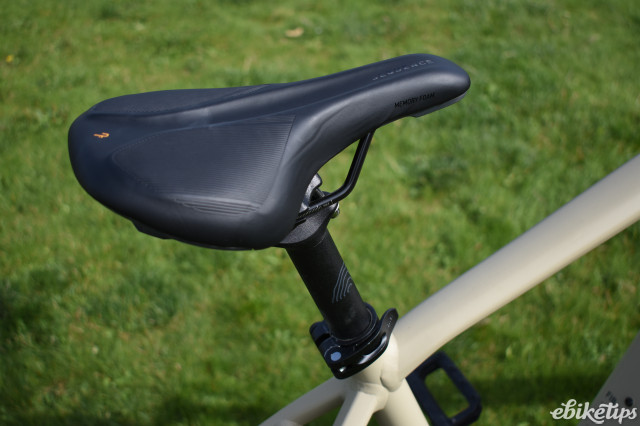 Cube Reaction Hybrid Performance 500 saddle.JPG