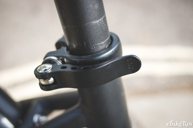 Eskute Wayfarer - seatpost qr.jpg