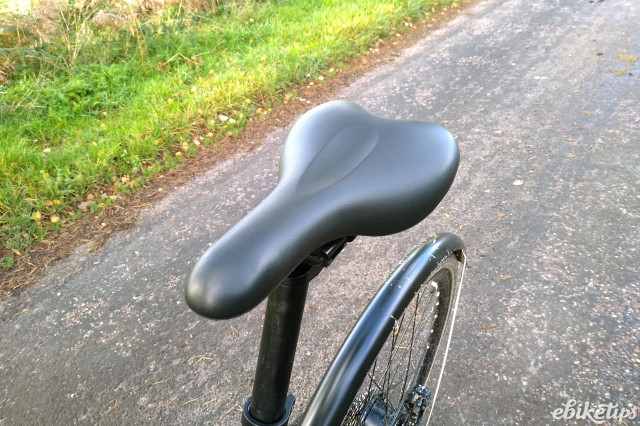 Estarli E28 saddle.jpg