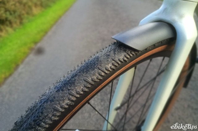 Estarli e28.X tyre.jpg