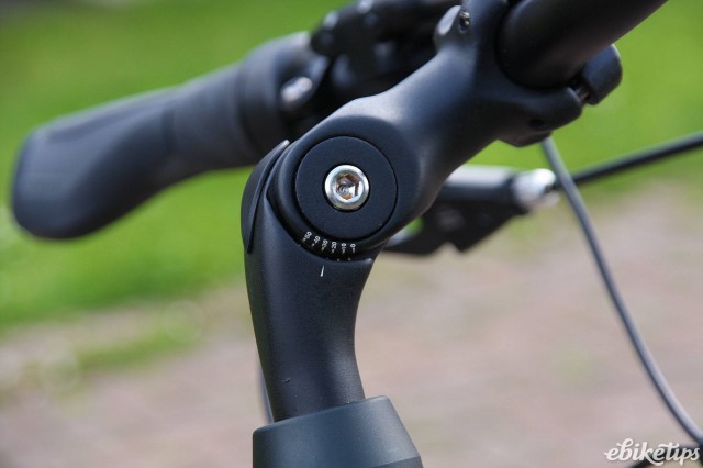 Giant Ease E Plus - stem.jpg