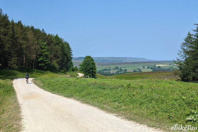 Glorious Gravel on the tops before epic descent.jpg