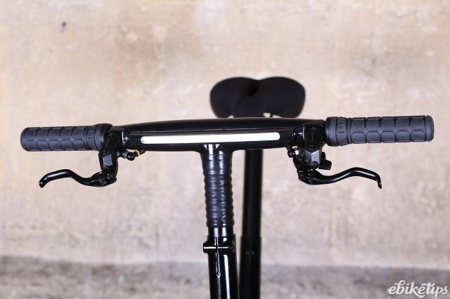 Gocycle G3 - bars.jpg