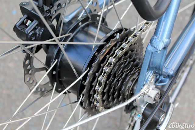 Juicy Bikes Roller - hub.jpg