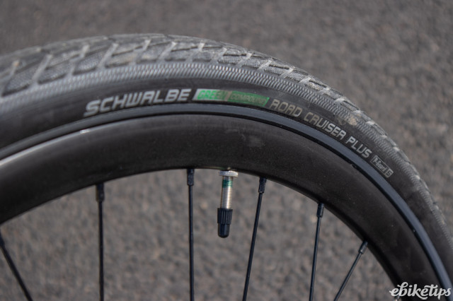Kinesis Lyfe - tyre 2.jpg