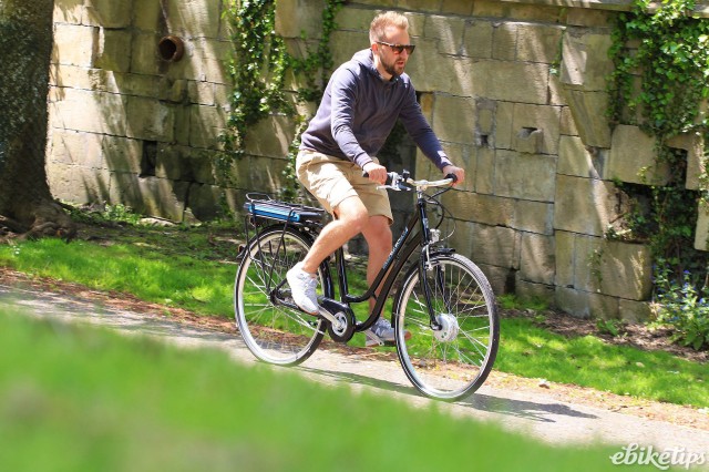 Lindsey-West LW-001 - riding 2.jpg