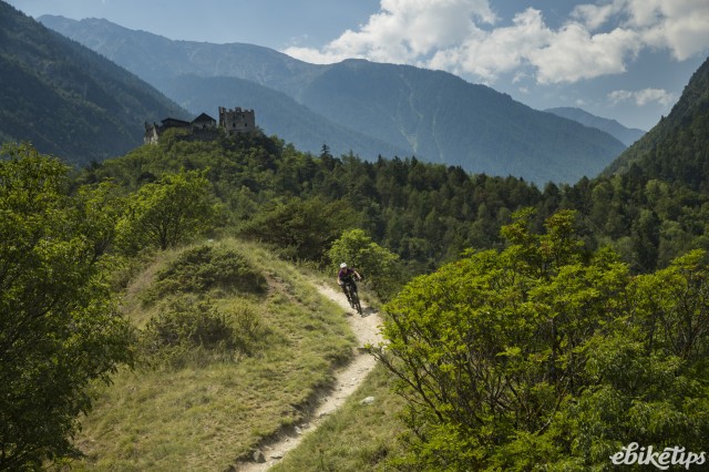 Liv Vall E+ Riding 3.JPG