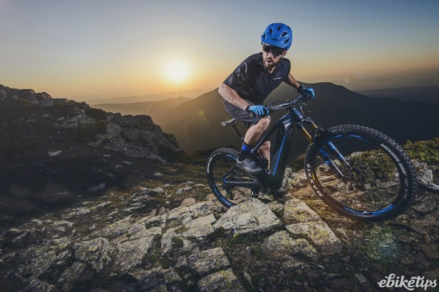 Mondraker e-Crusher riding 1.jpg