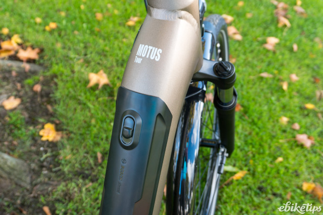 Raleigh Motus Tour battery.jpg