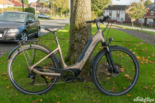 Raleigh Motus Tour side on 1.jpg