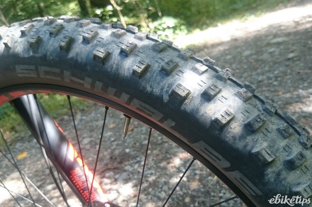 Scott e-Genius 710 Plus - tyre.jpg