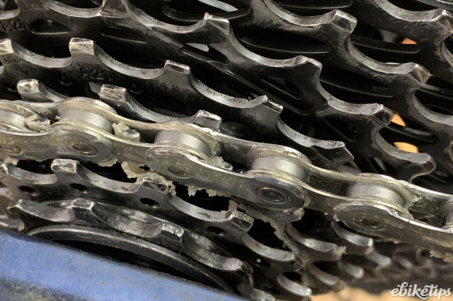 Squirt Ebike Chain Wax - after spinning.jpg