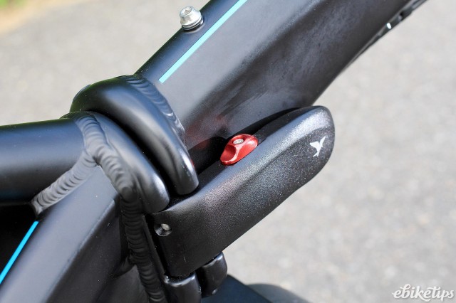 Tern Elektron - main hinge.jpg