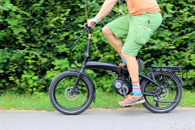 Tern Elektron - riding 1.jpg