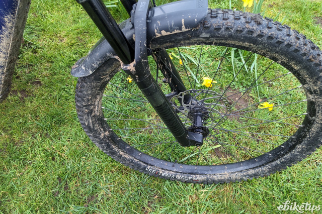 Trek Fuel EXe 9 forks.jpg