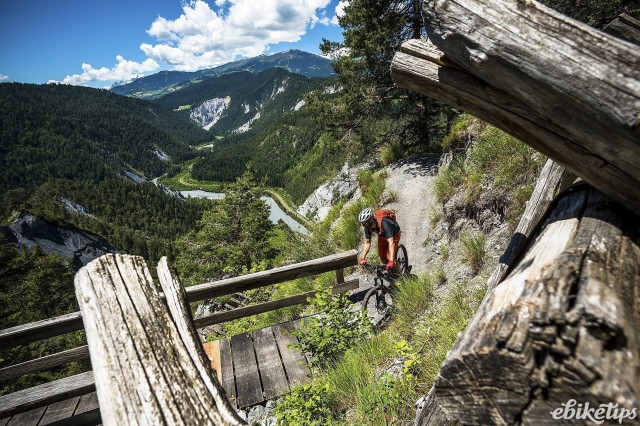 Trek Powerfly 9 FS - riding 4.jpg