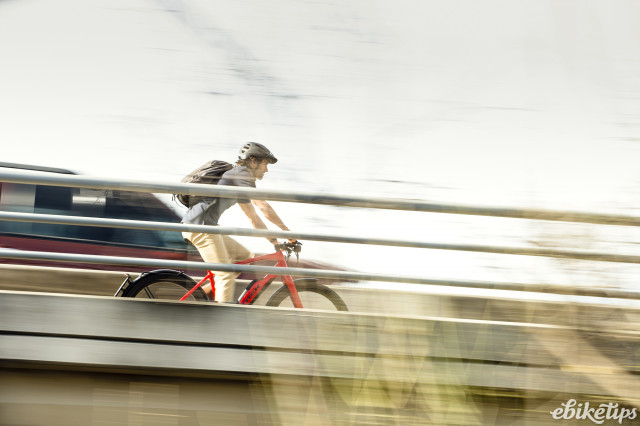 Trek Super Commuter+ lifestyle 3.jpg