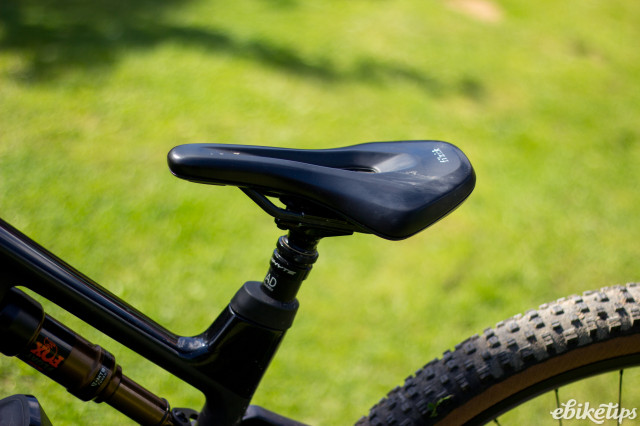 Whyte ELyte 140 Works saddle.jpg