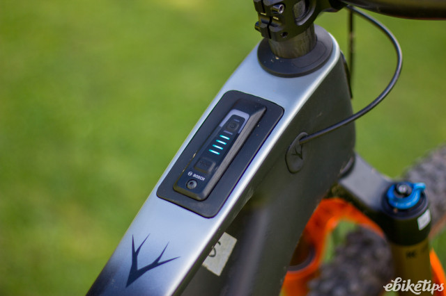 Whyte ELyte 140 Works top tube controls.jpg