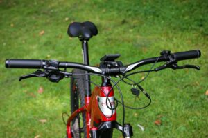 2023 Ebroh Jump Carbon - bars 1.jpg