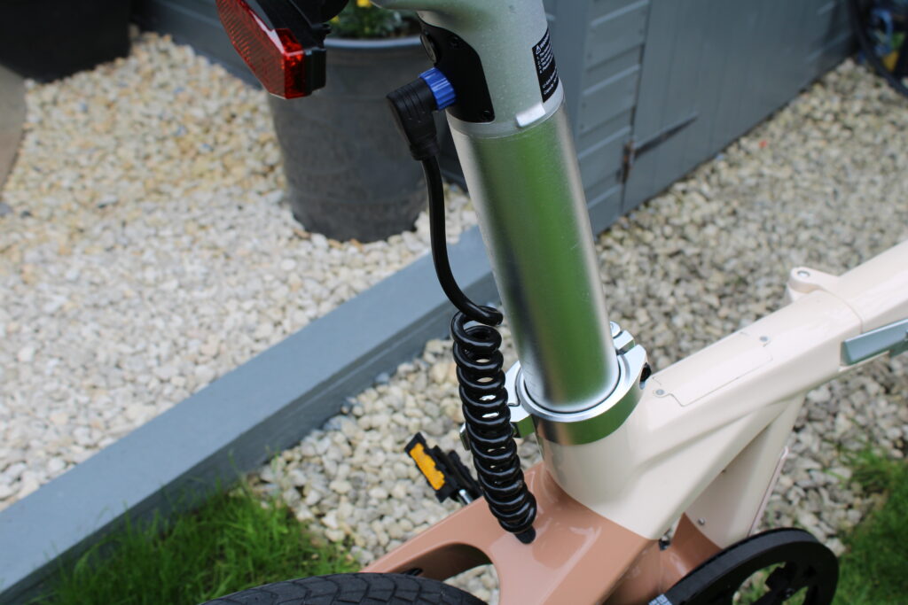 2024 ADO Air Carbon Seatpost Battery