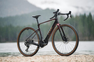 Cube Nuroad Hybrid side shot