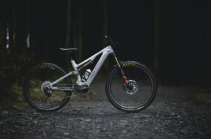 Canyon SpectralON ebike 2021.jpg