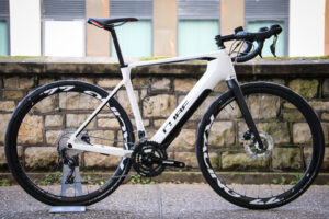 Cube Agree C-62 SL Hybrid -2.jpg