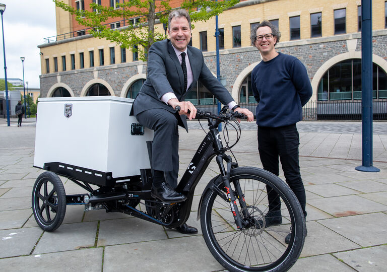 Dan Norris on e-cargo bike