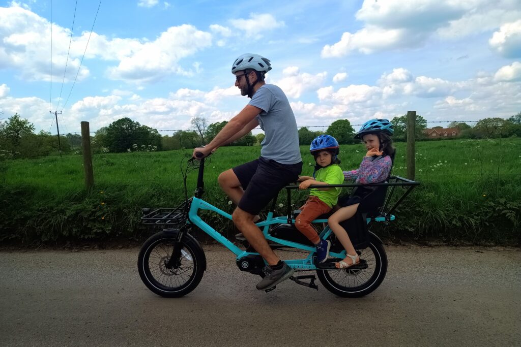 Estarli eCargo riding 4
