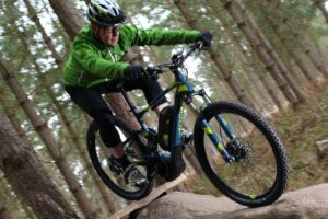 Giant Full E +2 &ndash; riding 2.jpg