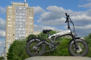 Hunna e-bike.jpg