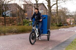 Need The Globe_SunRider_solar cargo e-bike.jpg