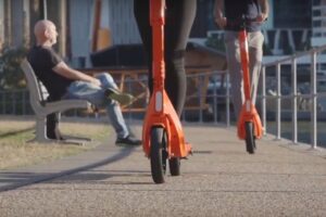 Neuron e-scooters.jpg