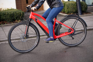 Specialized Turbo Vado &ndash; riding 2.jpg