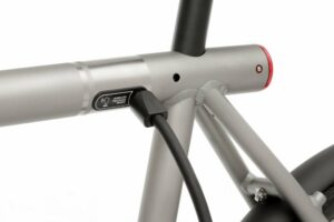 Vanmoof Electrified S &ndash; charging.jpg