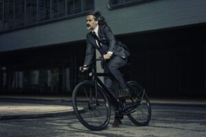 Vanmoof Electrified S - riding 2.jpg