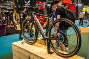 Whyte Gosford grave e-bike-6.jpg