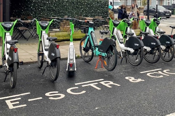 e-scooter-and-e-bike-parking_600px