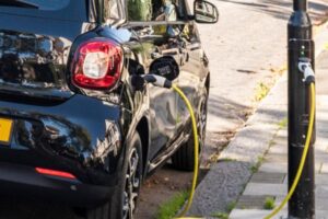 ubitricity-lamp-post-charger.jpg