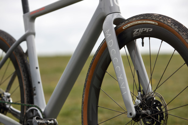 1816 Lenfer du nord sram axs mullet fork.jpg