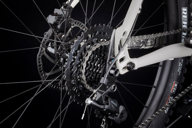 2019-microshift-advent-wide-range-9-speed-mountain-bike-rear-cassette.jpg