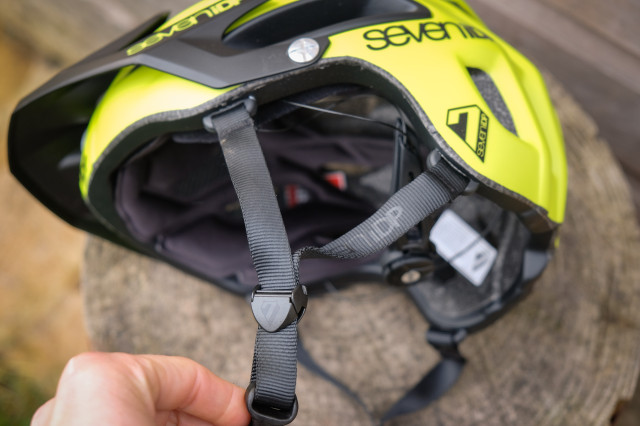 7iDP M2 helmet review - Cycling News | off-road.cc