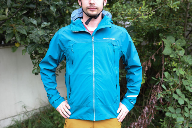 2020 Endura MT500 Waterproof Jacket II hero.jpg