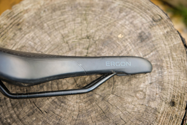 2020 Ergon SMC Sport Gel womens saddle-4.jpg