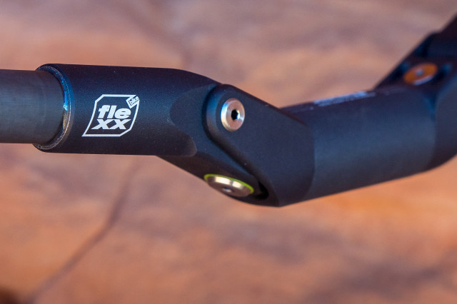 2020 Fasst Company Flexx bar detail.jpg